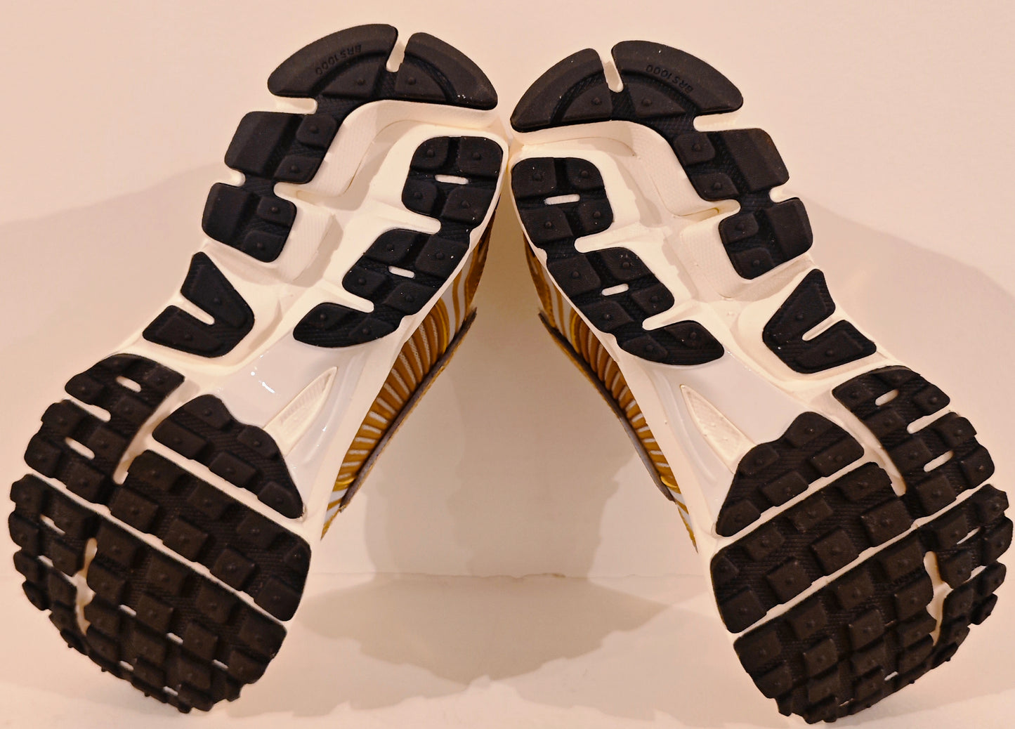 NIKE ZOOM VOMERO 5