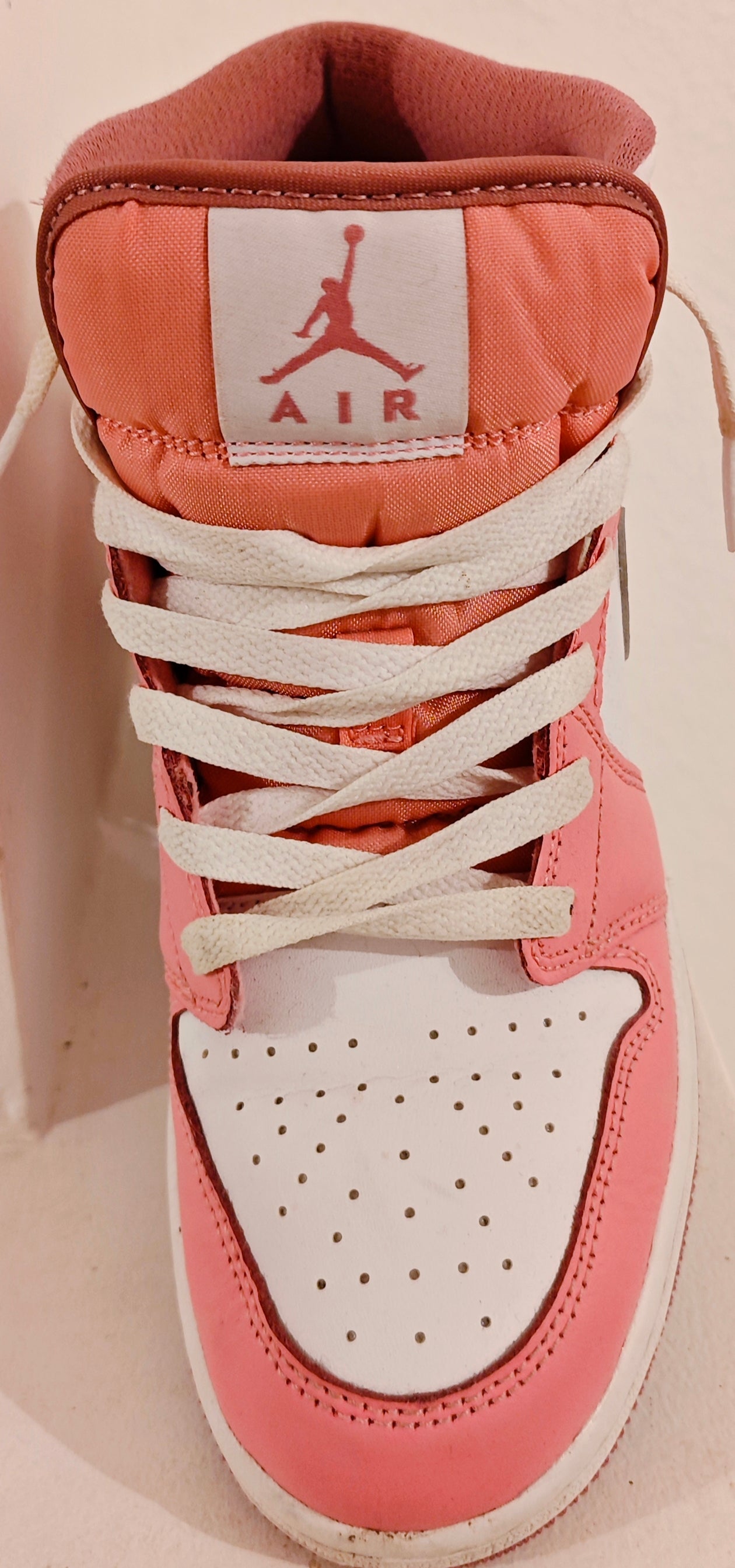 JORDAN 1 MID SAINT VALENTIN