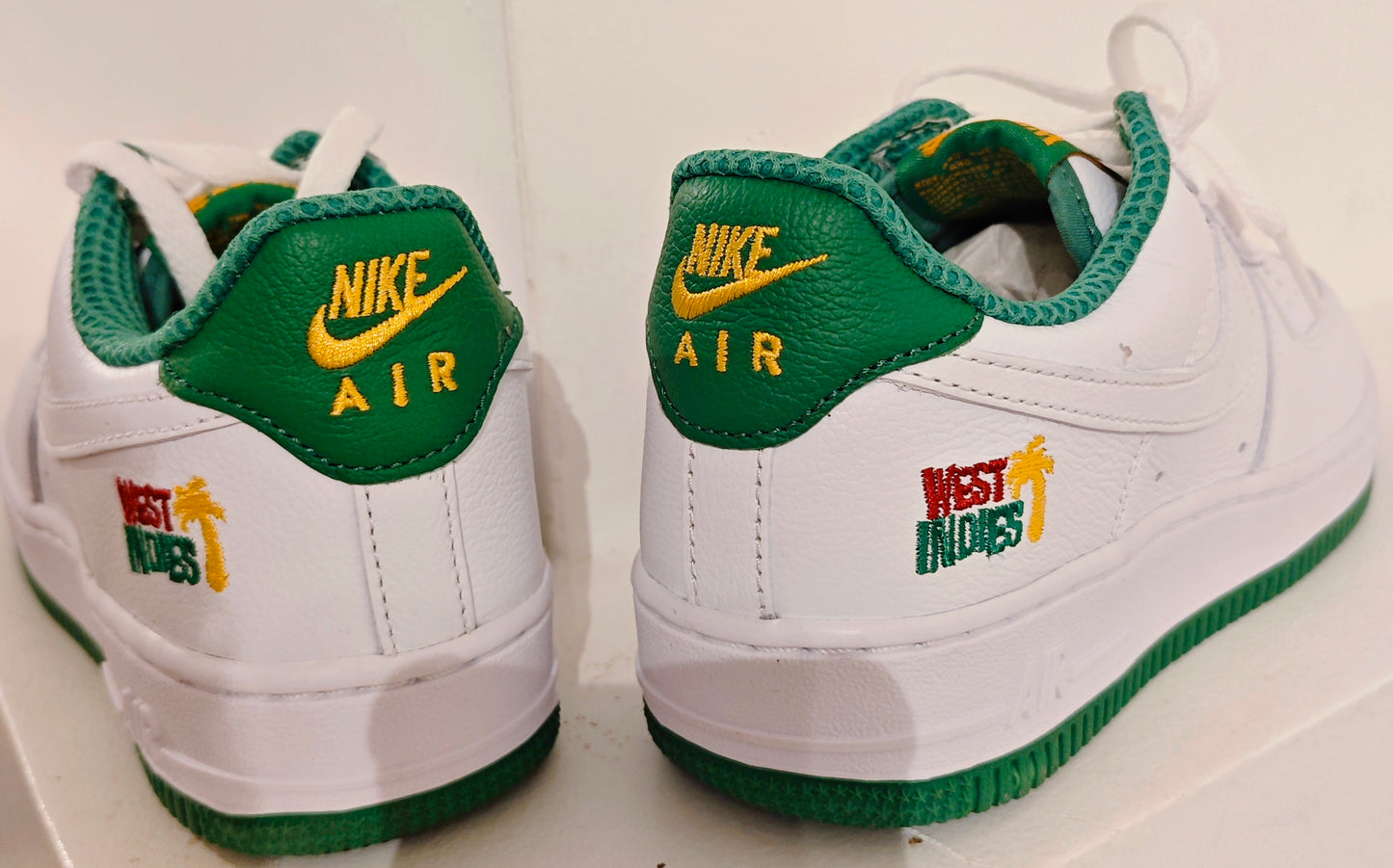 NIKE AIR FORCE 1 LOW Rétro QS WEST INDIES
